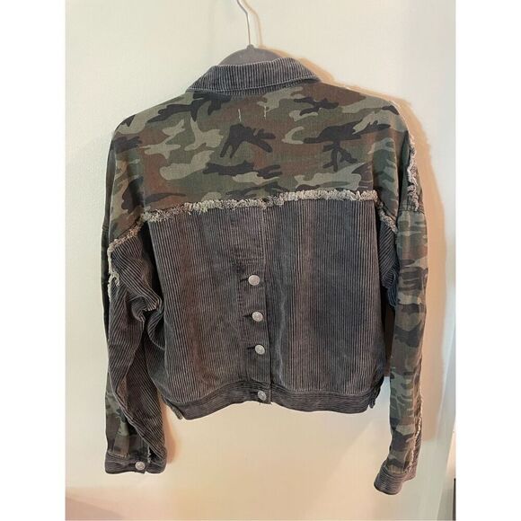 POL Jacket - Picture 4 of 4